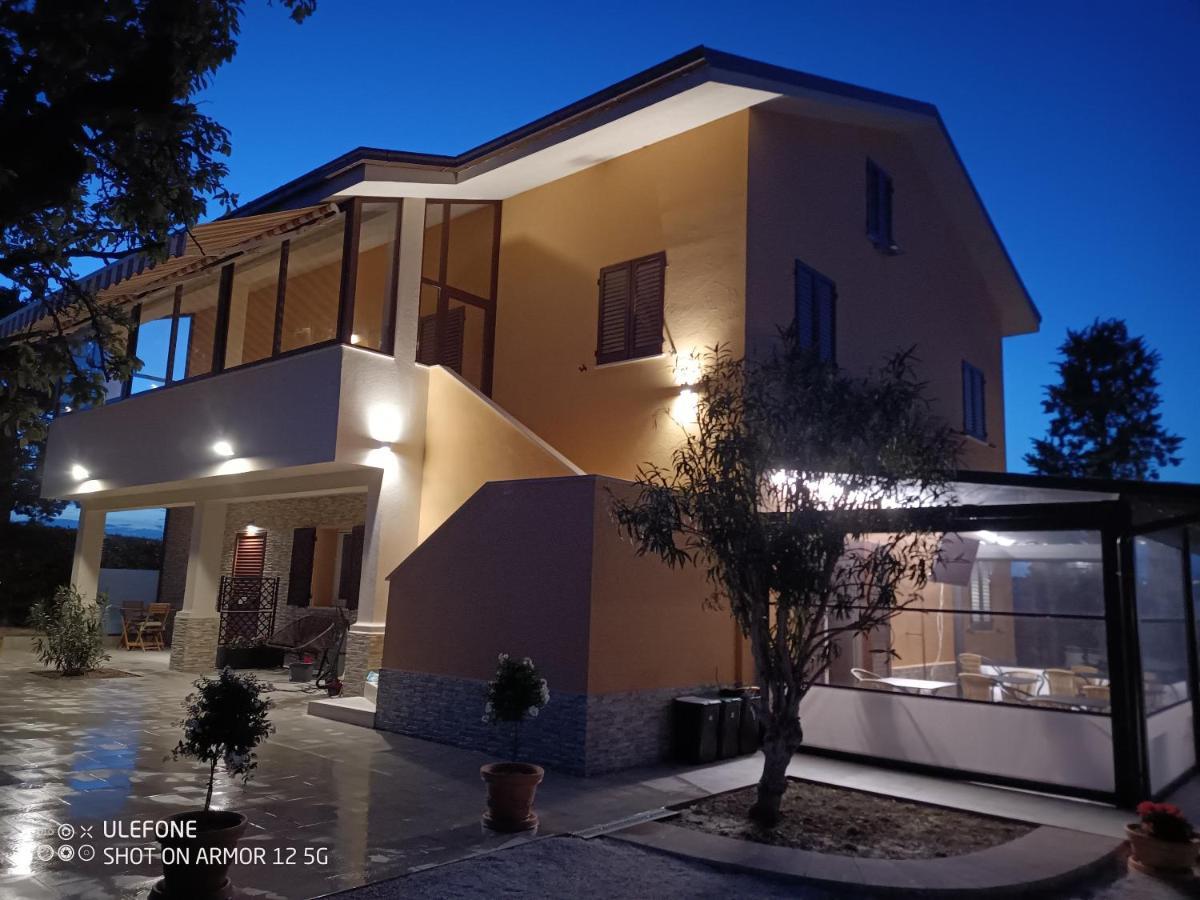 Casale Ermo Colle Recanati